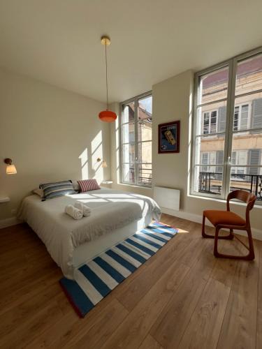 Avallon Apartment | Appartement de charme en plein cœur du centre historique - Parking Public Gratuit -