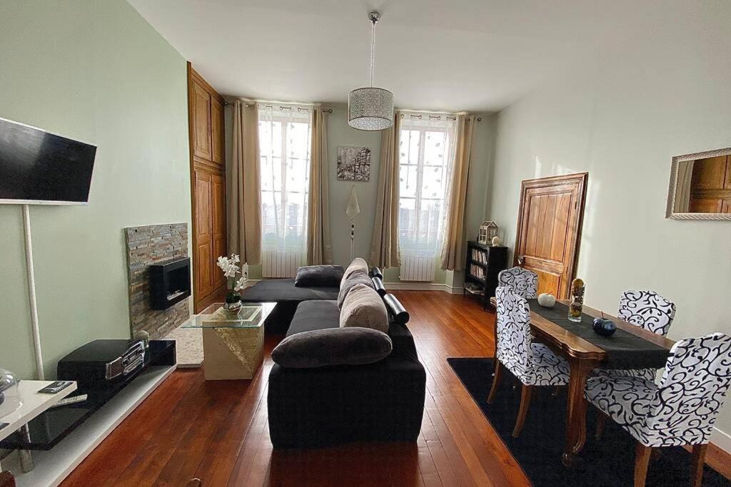 La Charite-sur-Loire Apartment | Appartement : Le petit paradis de la Loire