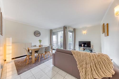 Orly Apartment | Appartement lumineux à deux pas d Orly Aeroport