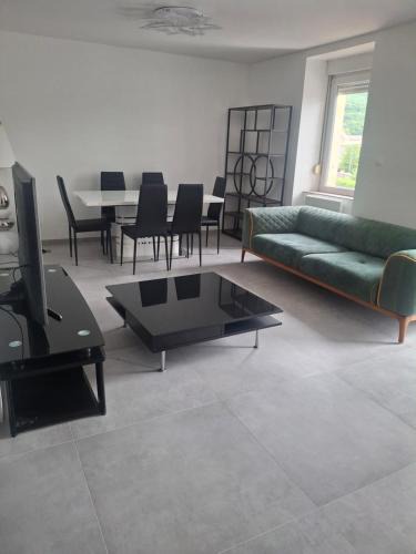 Mandeure Apartment | Appartement neuf avec terrasse et jardin