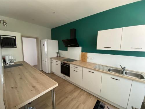 Paroisse Saint-Vincent-de-Paul Apartment | Appartement proche centre ville
