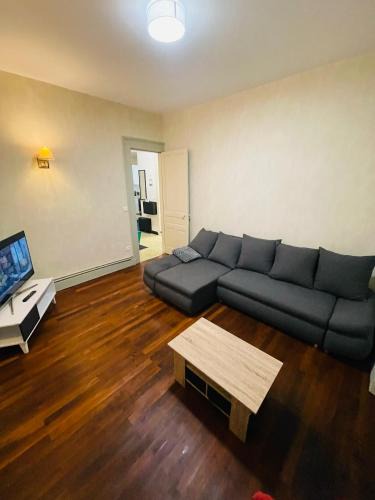 Saint-Claude Apartment | Appartement proche de la ville et du parc du Truchet
