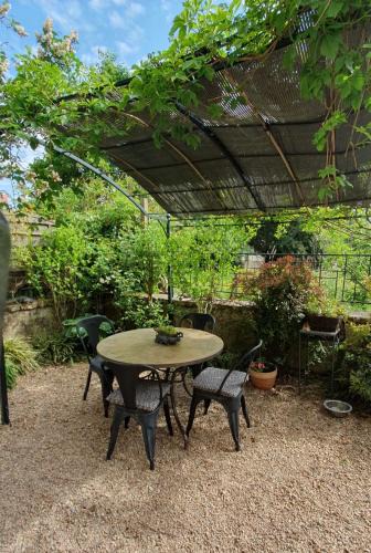 Toulon-sur-Arroux Apartment | Appartement Saint Antoine 2