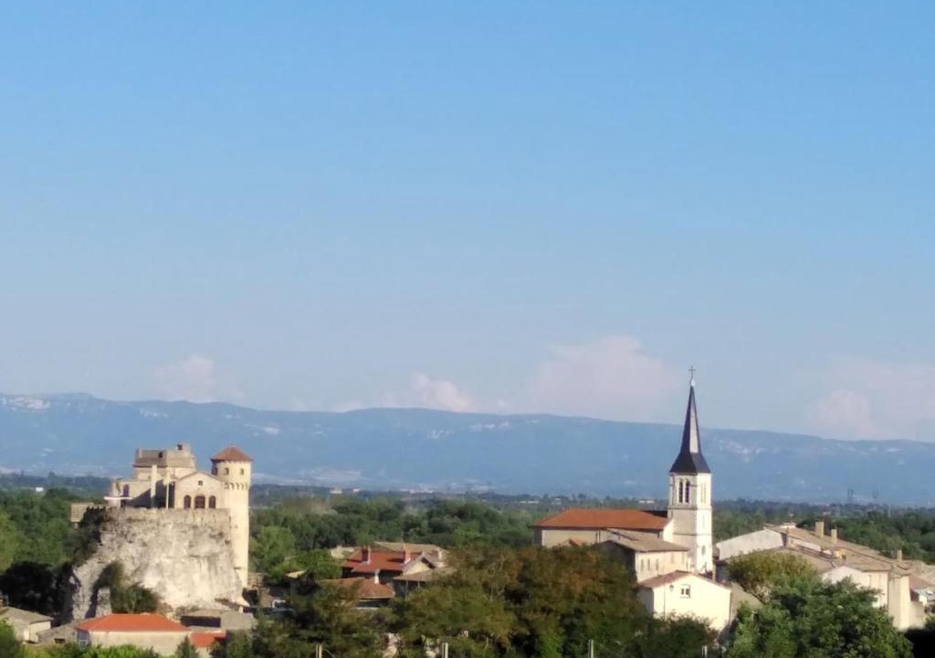 Chateaubourg Apartment | Appartement Spacieux et confortable