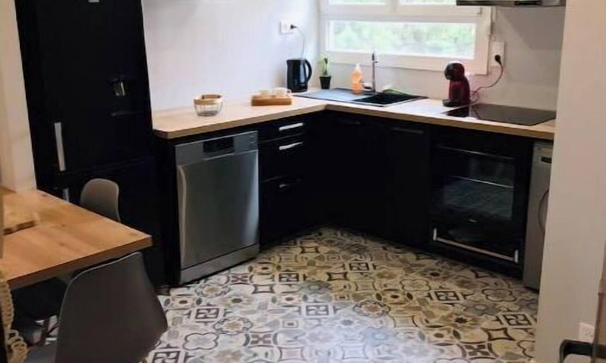 Saint-Jean-Baptiste Apartment | Apt,55m2, Refait à Neuf,?tout Confort,wifi