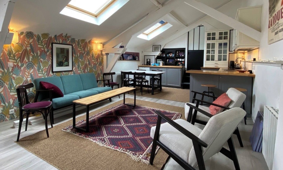 Joinville-le-Pont Apartment | Artist's Loft 2-bedroom 2-bathroom, sunny and calm, with AC in Joinville-le-Pont