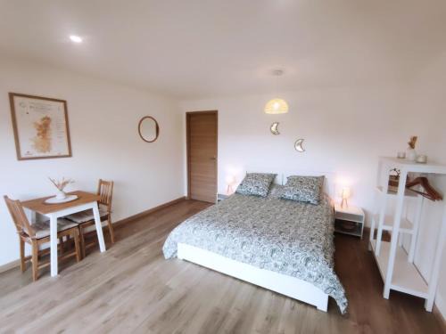 Lamure-sur-Azergues House | Au creux du nid