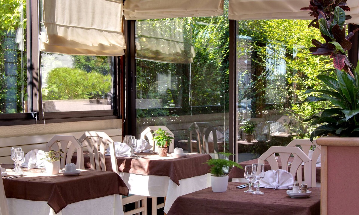 Saint-Yorre Hotel | Auberge Bourbonnaise