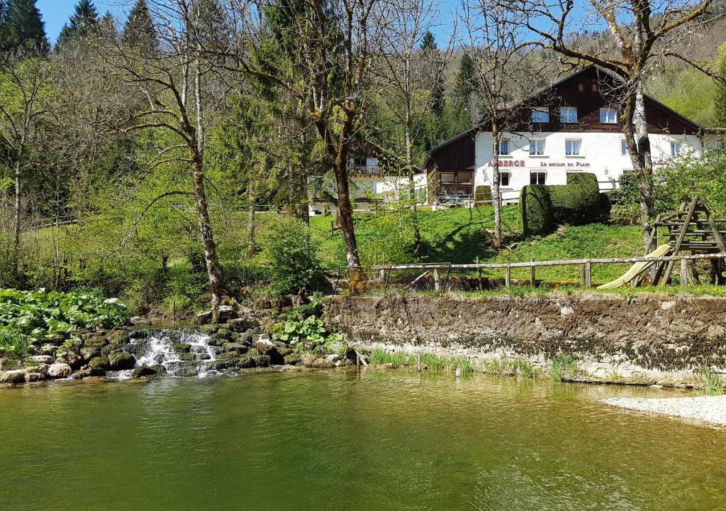 Goumois Hotel | Auberge Le Moulin Du Plain