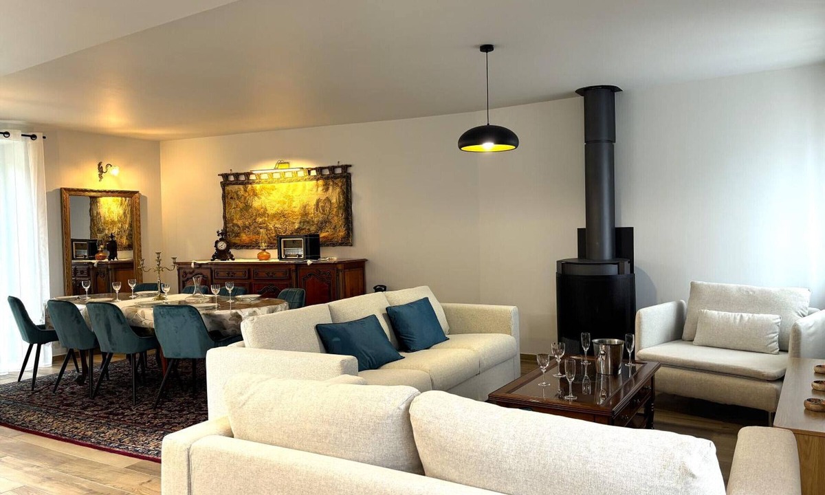 Autry-Issards Cottage | Authentic cottage in Auvergne, 8 pers, pets allowed