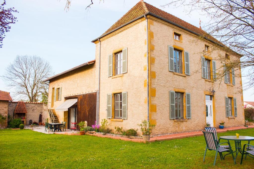Pouilly-sous-Charlieu Bed & Breakfast | Aux Ronzières