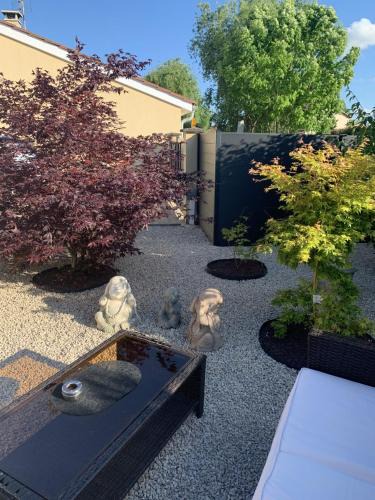 Saint-Jean-d'Ardieres Bed & Breakfast | B&B Chez Jaika Chambre d hotes