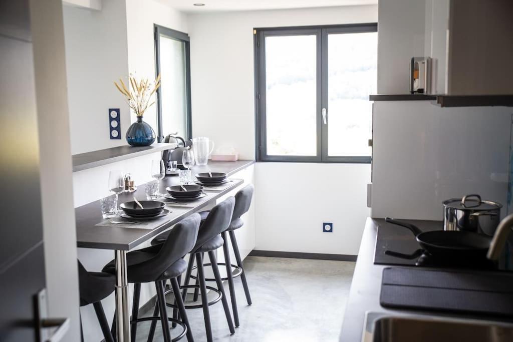Cholonge Apartment | Bienvenue dans le cobalt !
