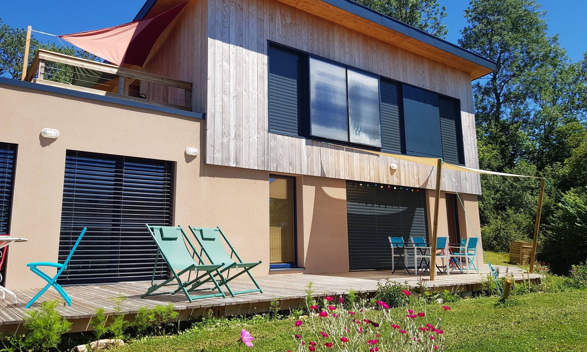 Prenovel House | Bioclimatic cottage Jura