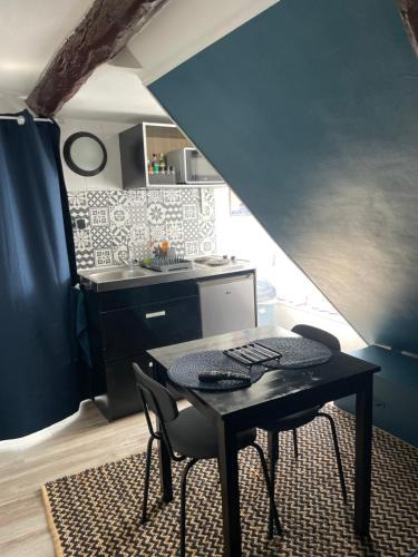 Besancon Apartment | BLUE Home