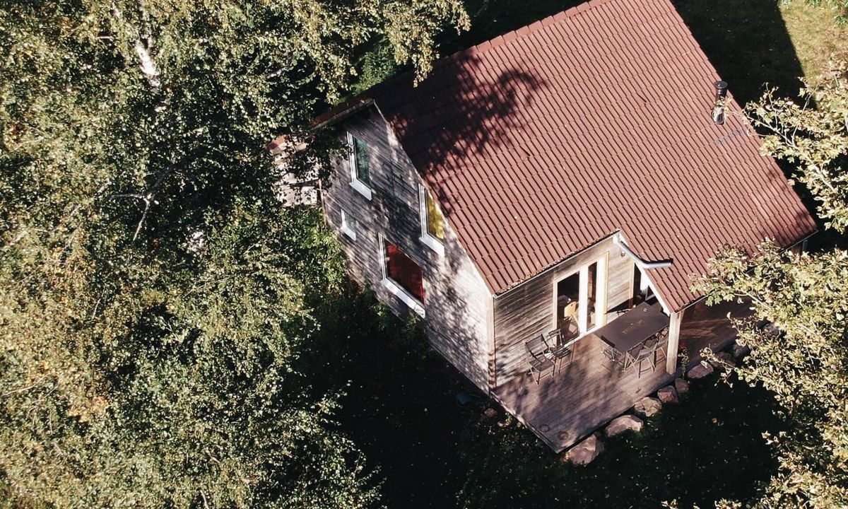Ecromagny Ski Chalet | Bouleau - Wooden chalet in a green setting