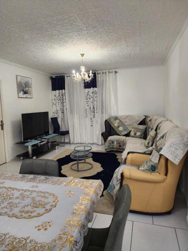 Besancon Apartment | Bright apartment 1 to 3 bedrooms