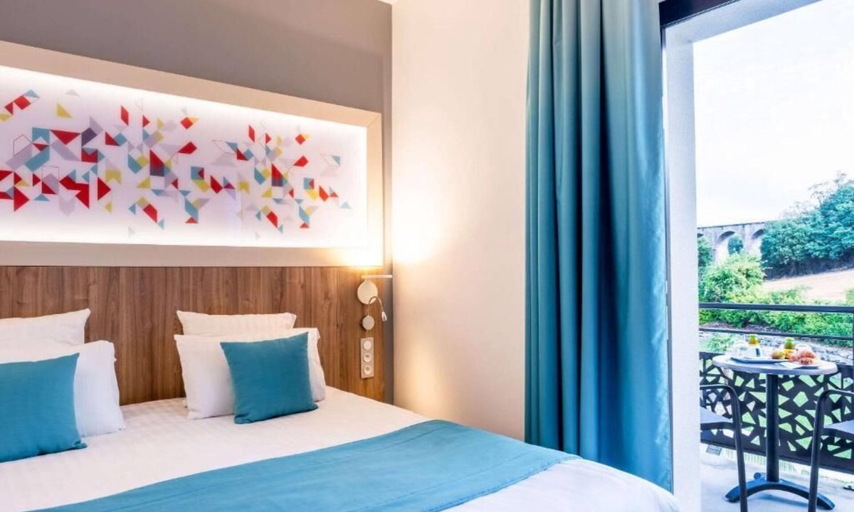 Figeac Hotel | Brit Hotel Figeac