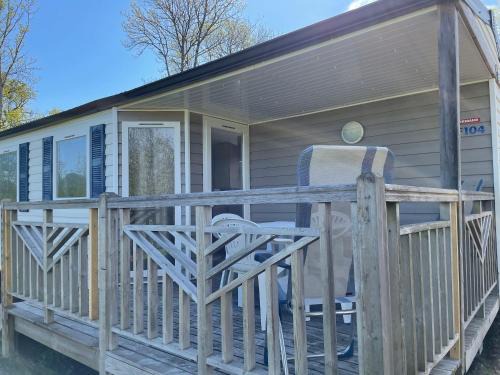 Banes House | Bungalow confortable à Argences-en-Aubrac avec piscine