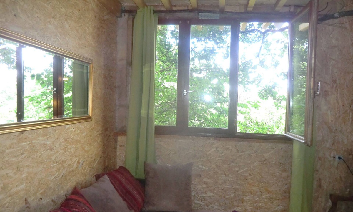 Fontenoy Cabin | Cabin perched in the trees with jacuzzi and swimming pool