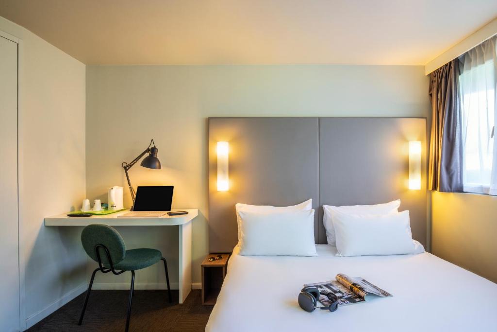Caissargues Hotel | Campanile Nîmes Sud - Caissargues