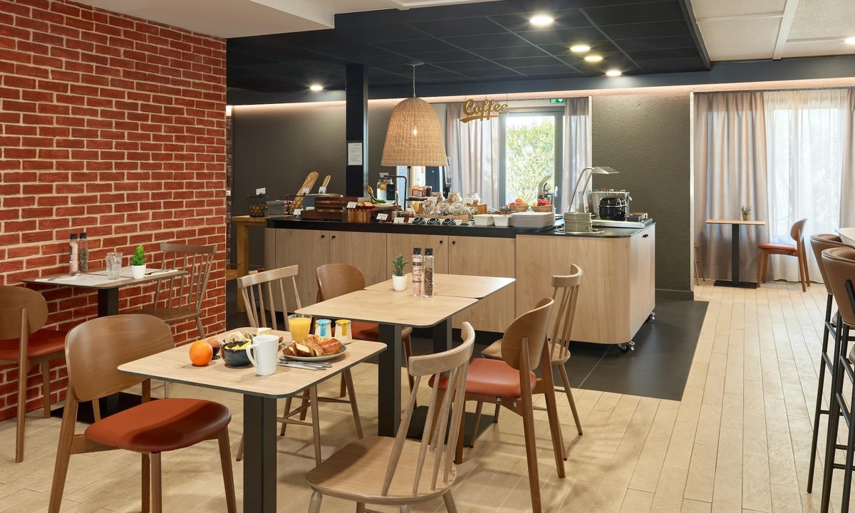 Les Ulis Hotel | Campanile NATURE - Les Ulis