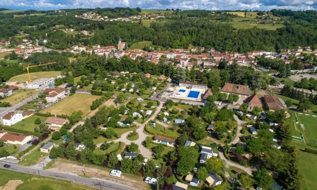 Hauterives House | Camping 3 étoiles - Piscine - ccbc0g0
