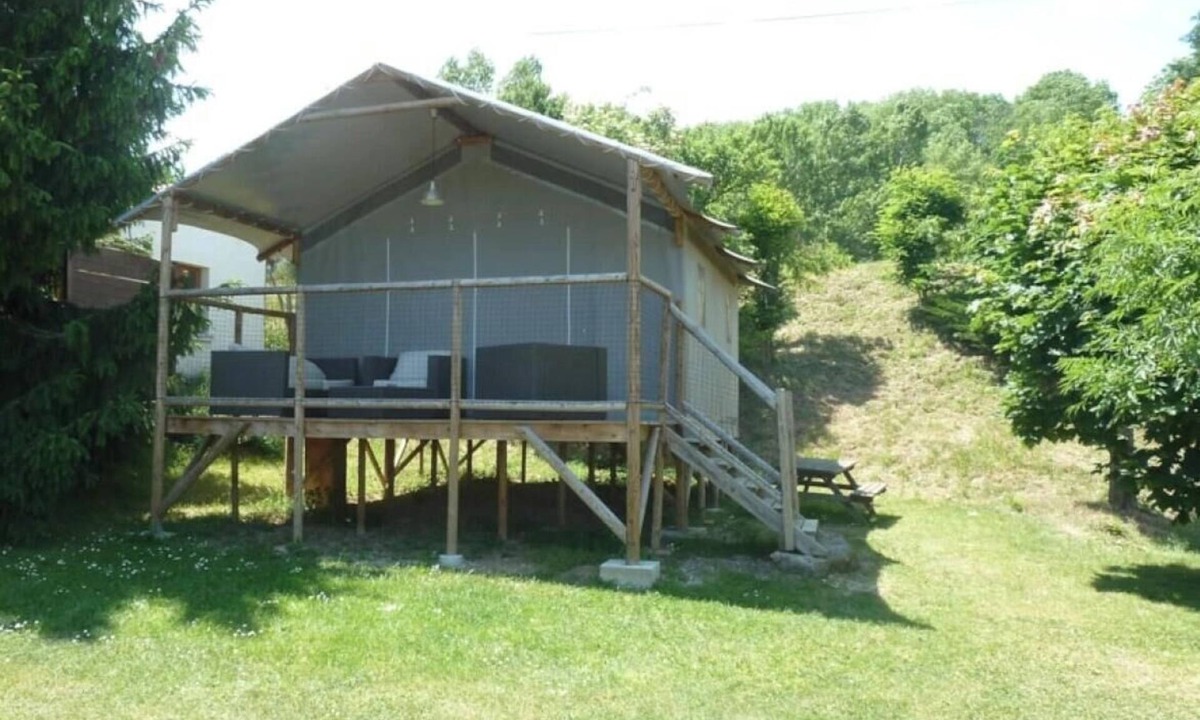 Plats House | Camping 3 étoiles - Piscine - ccbgbca