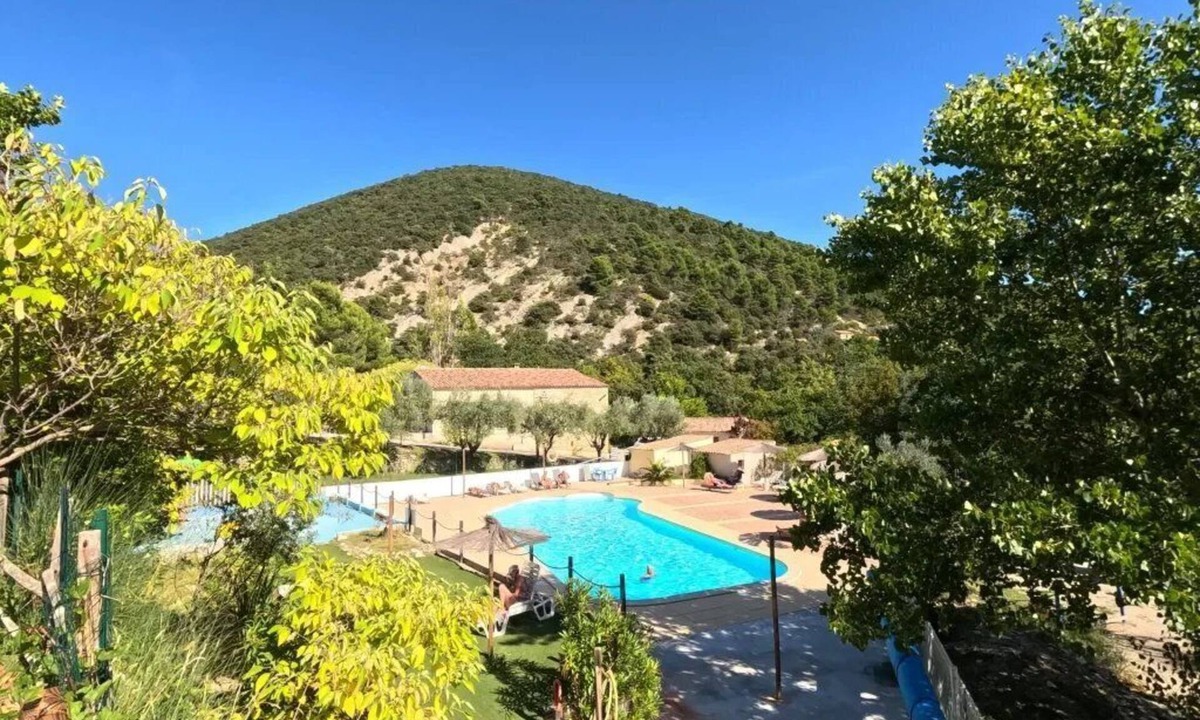 Venterol House | Camping 4 étoiles - Piscine - ccbgfce