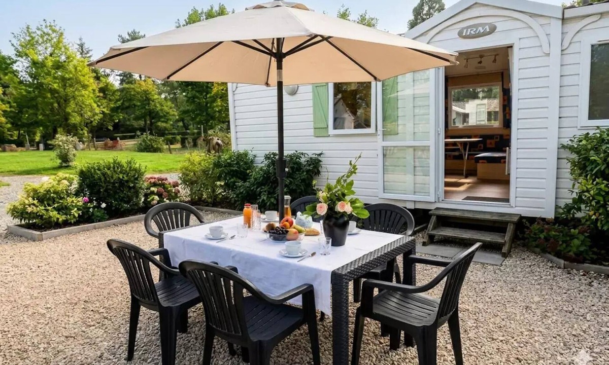 Saint-Honore-les-Bains House | Camping des Bains * - Mobilhome 2 bedrooms 2 to 4 people - 2 pers. included in the tariff