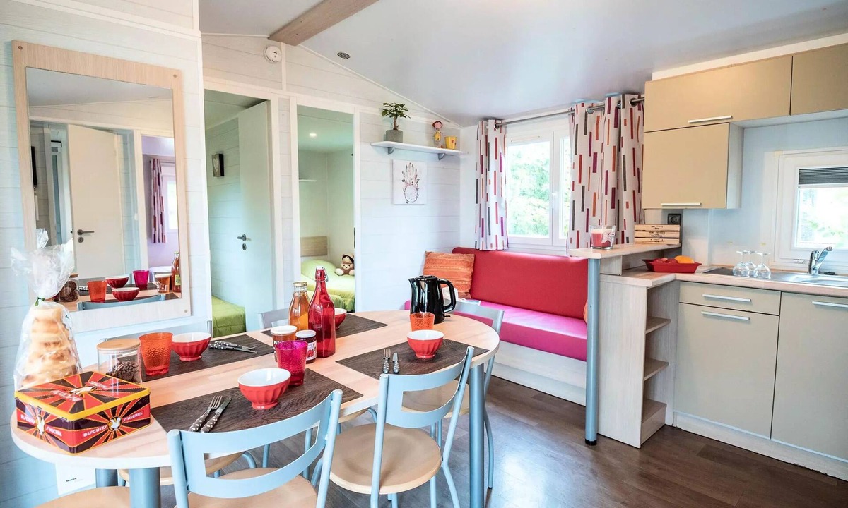 Severac-le-Chateau House | Camping les Calquieres* - Mobile Home Cozy 4 rooms 6 people Air-conditioned