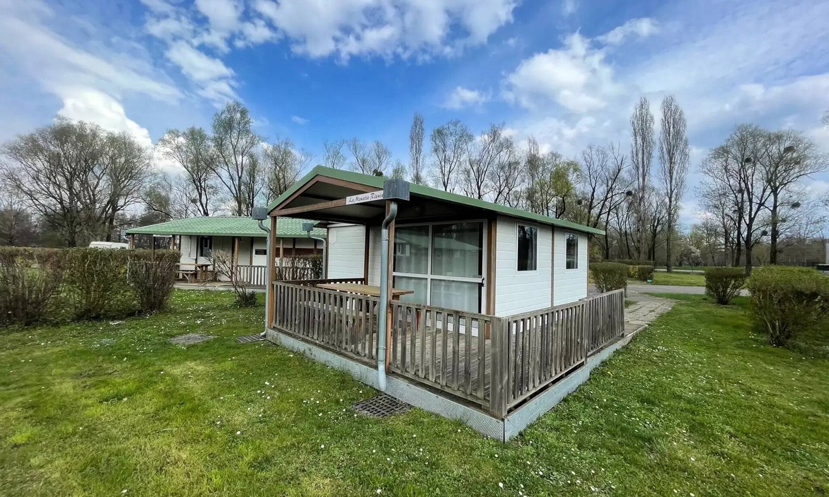 Vaivre-et-Montoille House | Campsite Seasonova Vesoul * - HLL 1 PMR ROOM - 3 people 3 people