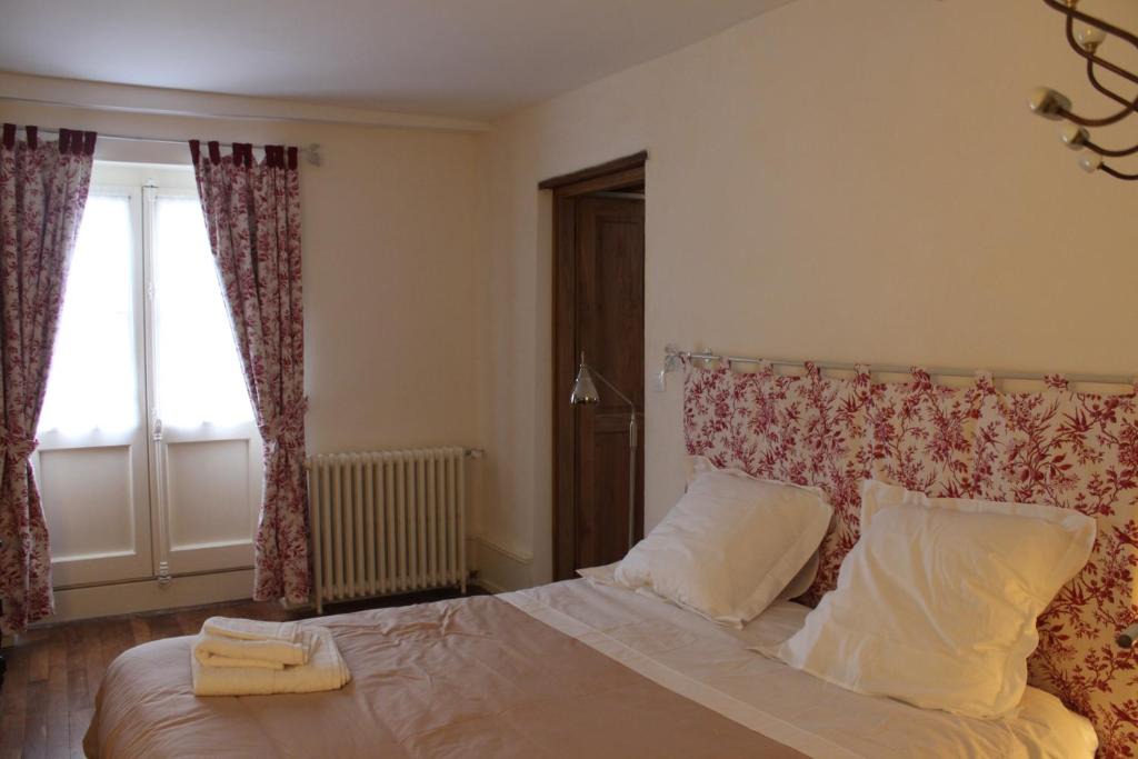 Vezelay Bed & Breakfast | Cellier de l'abbaye - L'Ermitage