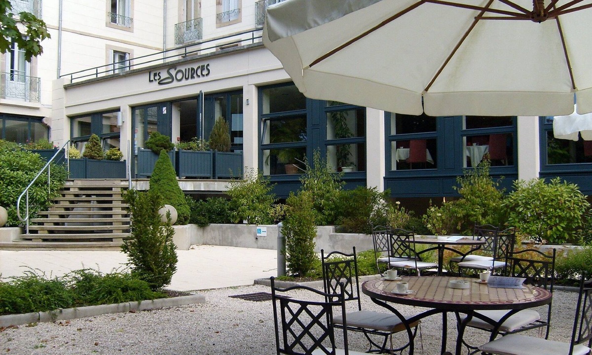 Luxeuil-les-Bains Hotel | Cerise Luxeuil Les Sources
