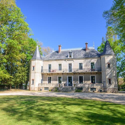 Saint-Marcel House | Château de la villeneuve