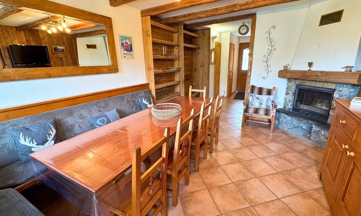 Saint-Martin-de-Belleville Ski Chalet | Chalet charmant à St Martin de Belleville, 8 pers, 100m des pistes, balcons, cheminée