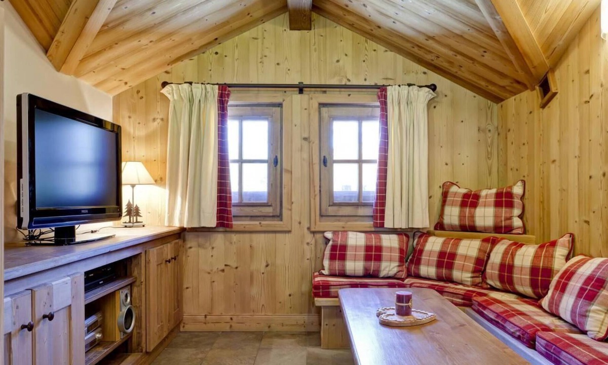 La Perriere Ski Chalet | Chalet, 100m from ski slopes, 5th floor, balcony, tv, ski locker, 55m², La Tania