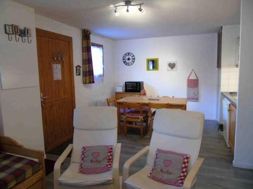 Valfrejus Apartment | Chalet Arrondaz - 3 Pièces pour 6 Personnes MAE-8924