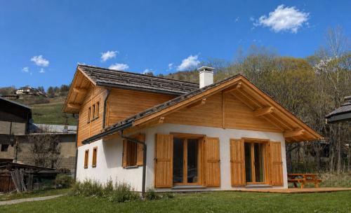 Molines-en-Queyras Ski Chalet | Chalet de charme 8 pers Vue montagne Terrasse Queyras
