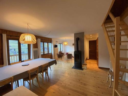 Beaufort Ski Chalet | Chalet familial spacieux et lumineux à 5 min du centre, avec balcon, Wi-Fi, proche des pistes - FR-1-342-312