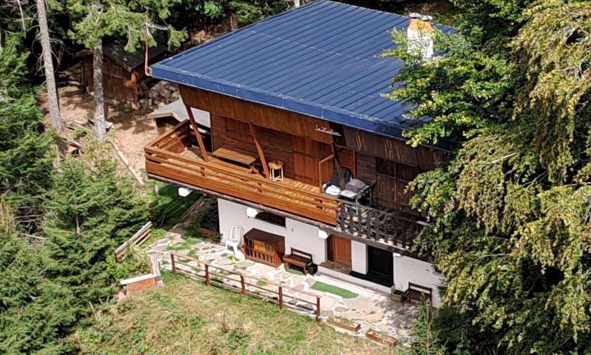 Laveissiere Ski Chalet | Chalet for Mountain Biking with Wi-Fi