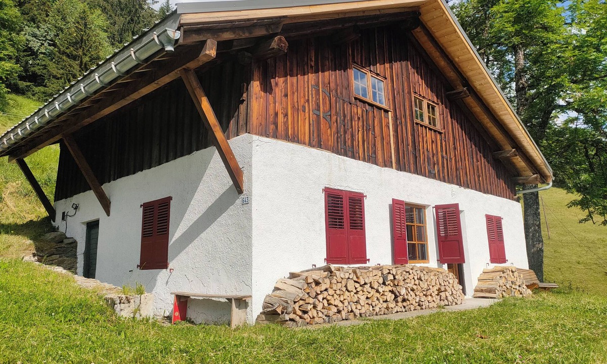 Saint-Gervais-les-Bains Ski Chalet | Chalet D'alpage en Pleine Nature