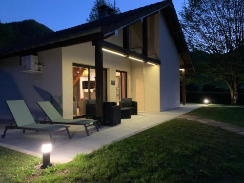 Nans-sous-Sainte-Anne House | Chalet le Miroir du Lison Franche Comte