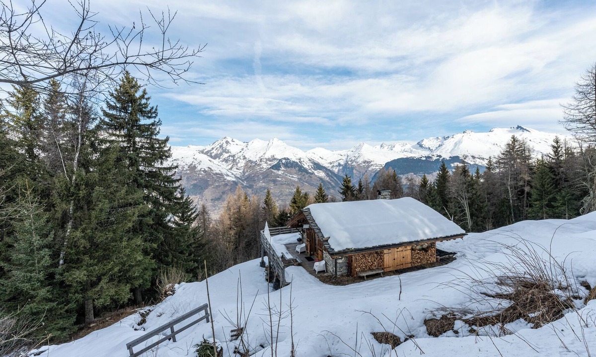Arc-1600 Ski Chalet | Chalet 'Plan Devin' with Mountain View, Private Terrace and Private Garden