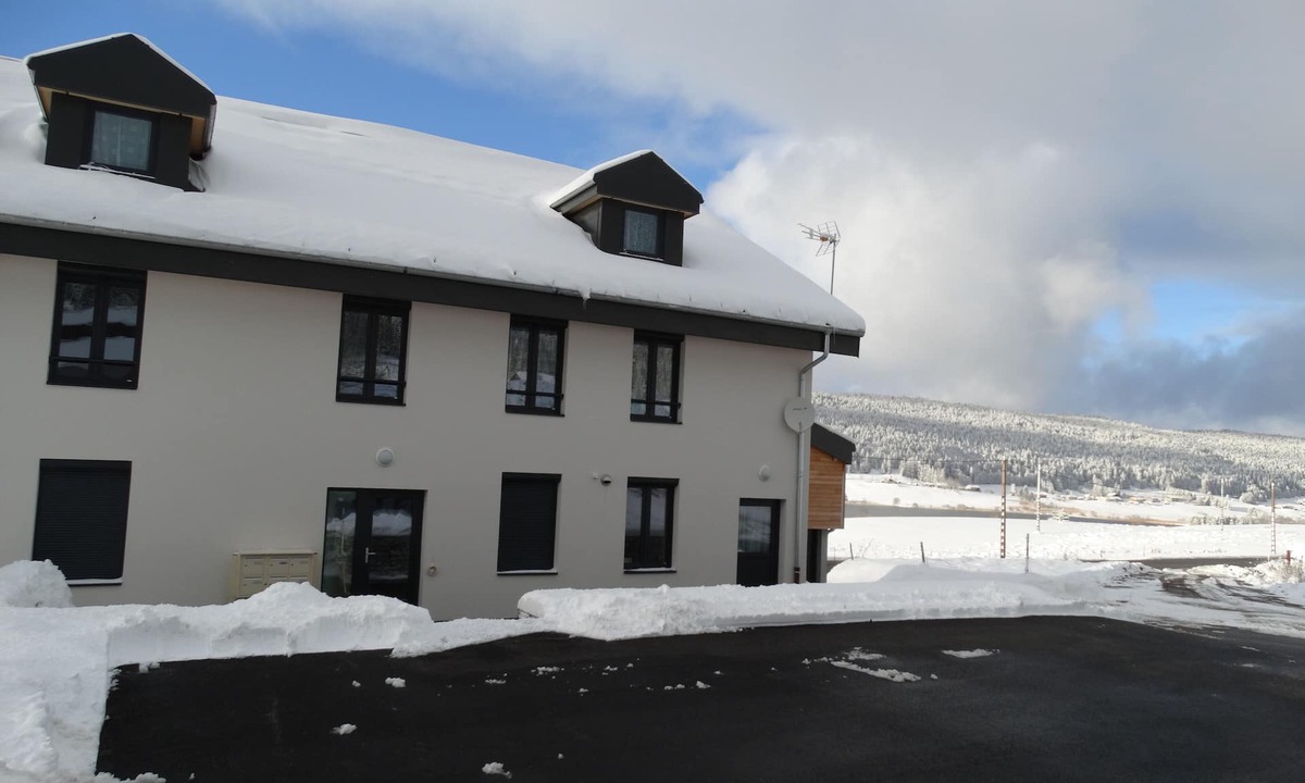 Les Rousses Apartment | chalet-style apartment, 5 minutes from the ski slopes