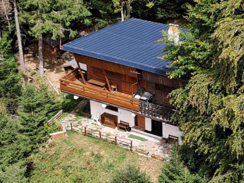 Laveissiere Ski Chalet | Chalet Vététiste
