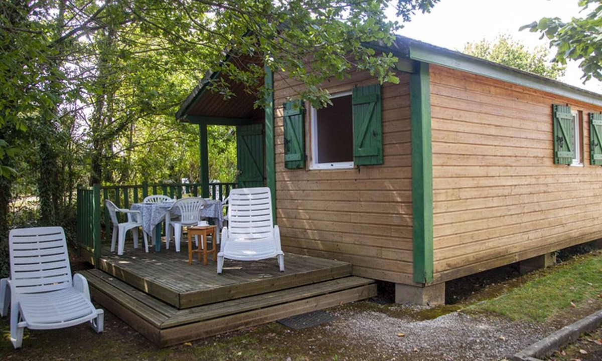 Naucelle Ski Chalet | Chalet with terrace - 4 guests