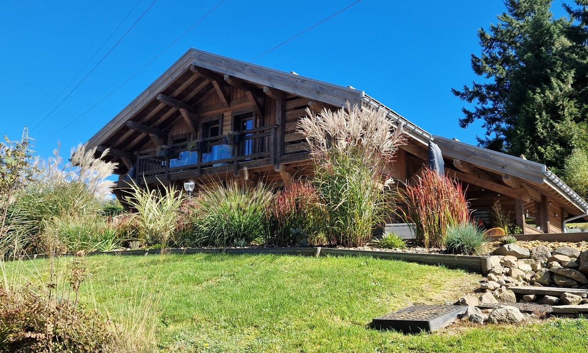 Gerardmer Ski Chalet | Chalets du Costet - quiet location -jacuzzi/sauna -lake view -near the slopes