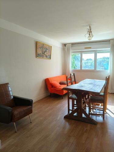 Laferte-sur-Amance Apartment | Chambre d'hôte mont mouton