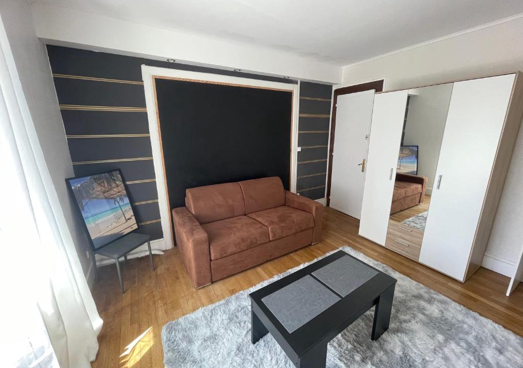 Besancon Bed & Breakfast | Chambre d’hôte proche gare et centre 1